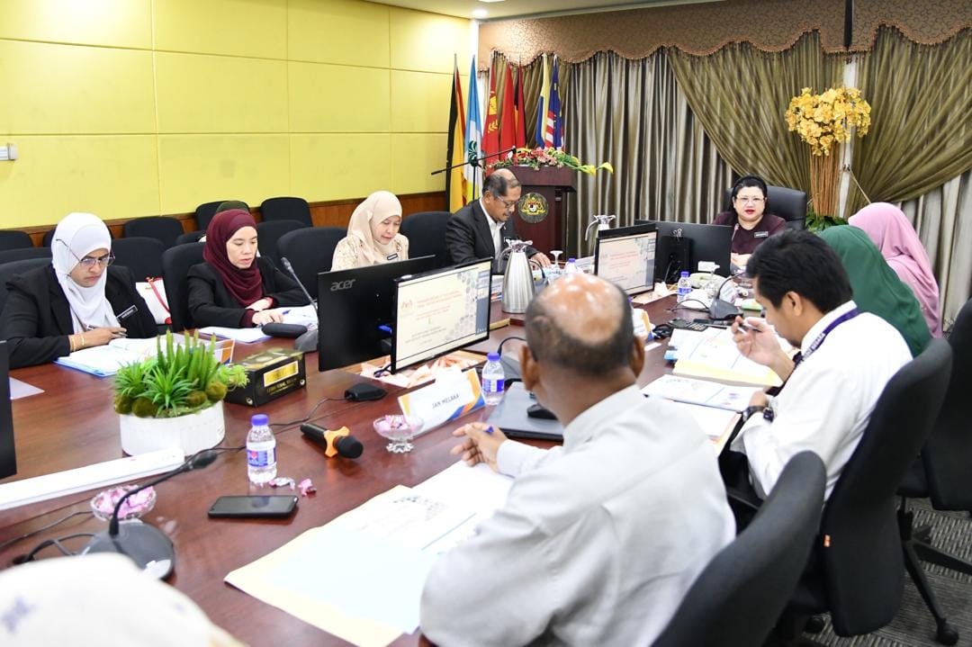Mesyuarat 𝐹𝘪𝑟𝘴𝑡 𝐶𝘶𝑡 Laporan Ketua Audit Negara (LKAN) Tahun 2023 bagi Aktiviti dan Pengurusan Syarikat Kerajaan Negeri Melaka