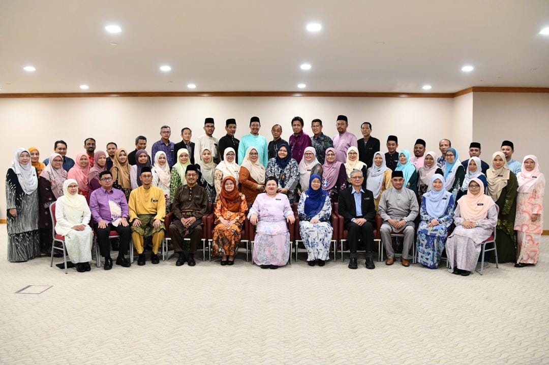 Perjumpaan Ketua Audit Negara Bersama Pengarah Audit Negeri dan Timbalan Pengarah Audit Negeri