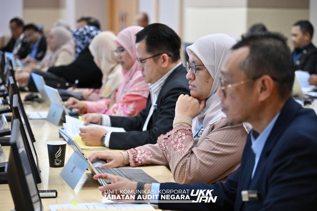 WhatsApp Image 2025 12 15 at 21.48.48