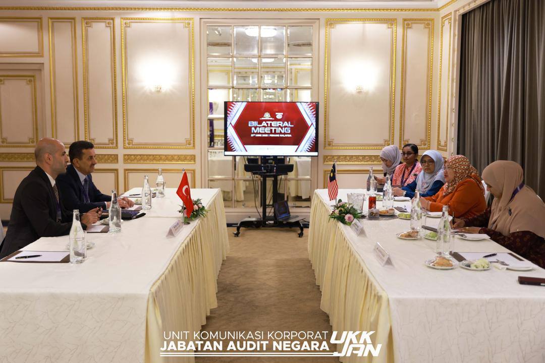 Pertemuan Dua Hala Ketua Audit Negara Bersama Rakan Sejawat Dari Institusi Audit Antarabangsa