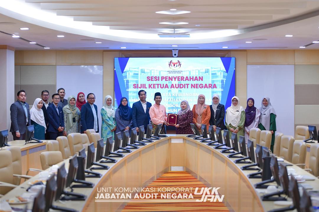 Mesyuarat Penutup Pengauditan Penyata Kewangan Lembaga Perumahan dan Hartanah Selangor (LPHS) bagi Tahun Berakhir 31 Disember 2022 