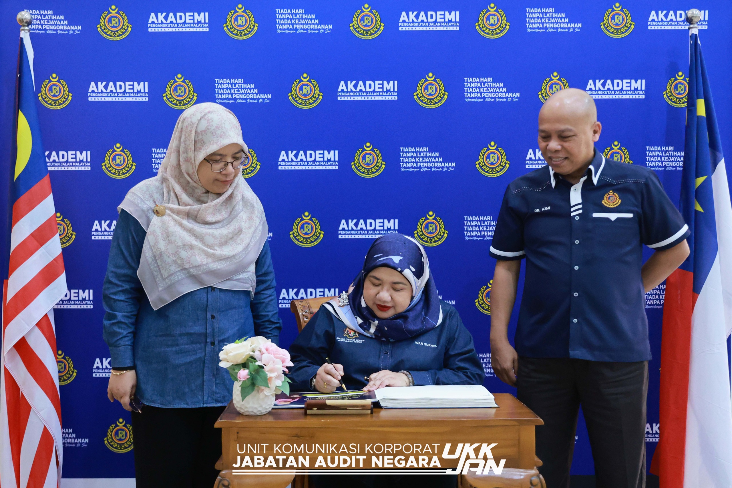 WhatsApp Image 2025 11 02 at 00.01.48