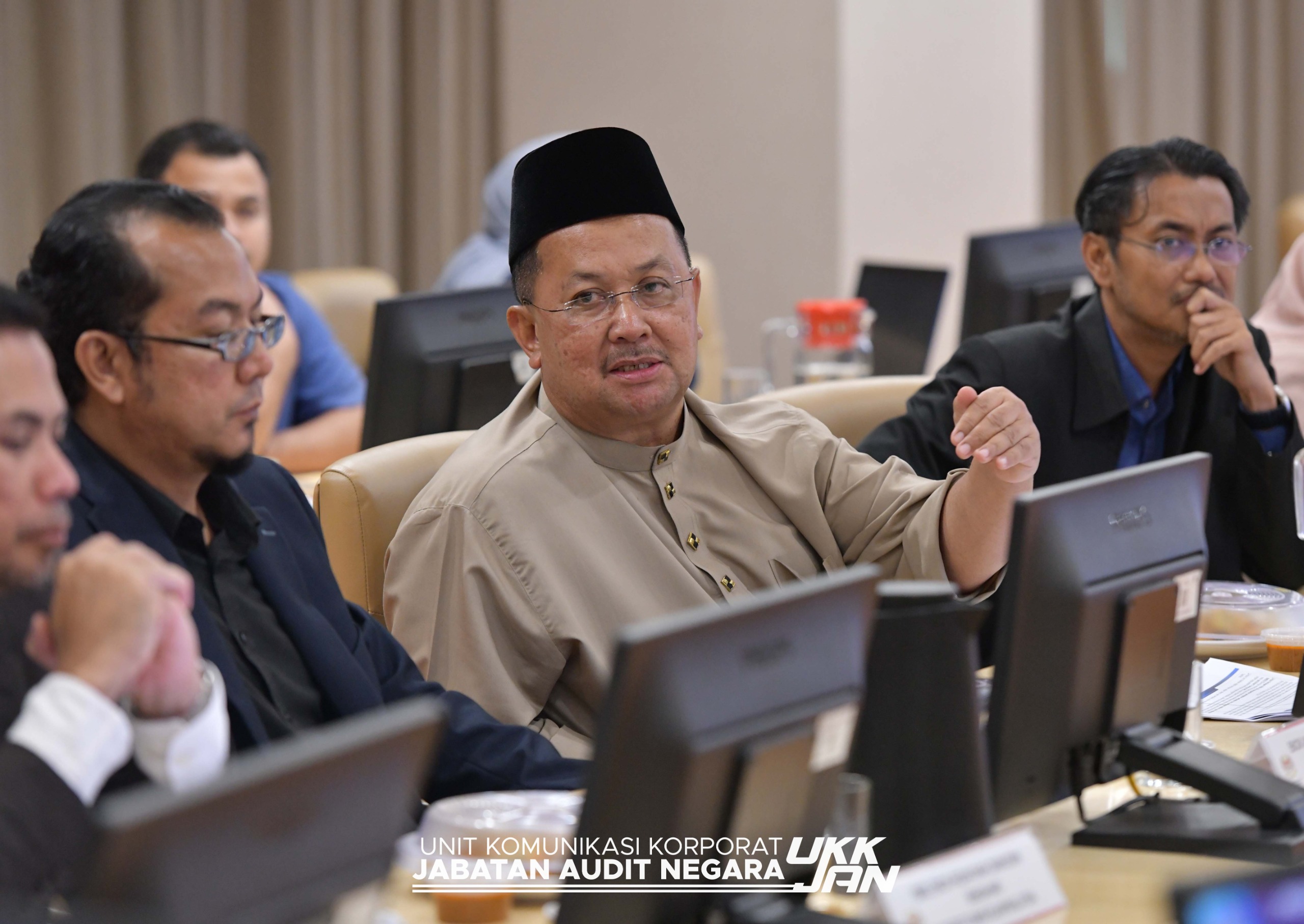 WhatsApp Image 2025 11 21 at 18.03.56