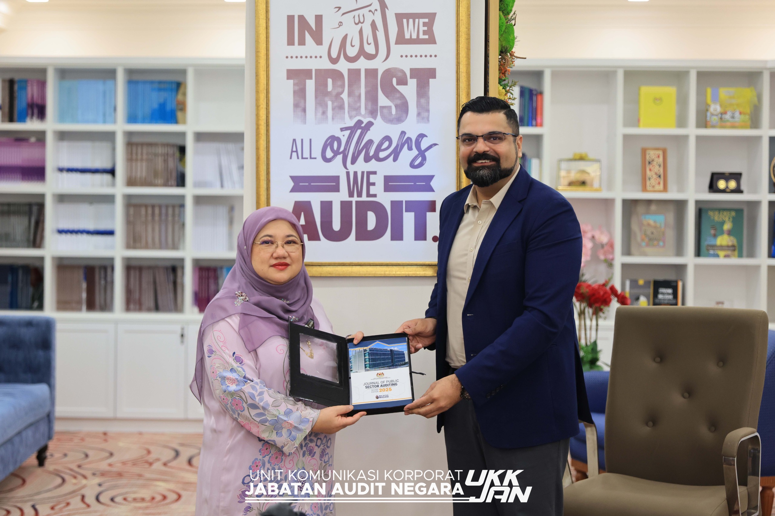 Kunjungan Hormat Transparency International Malaysia Kepada Ketua Audit Negara