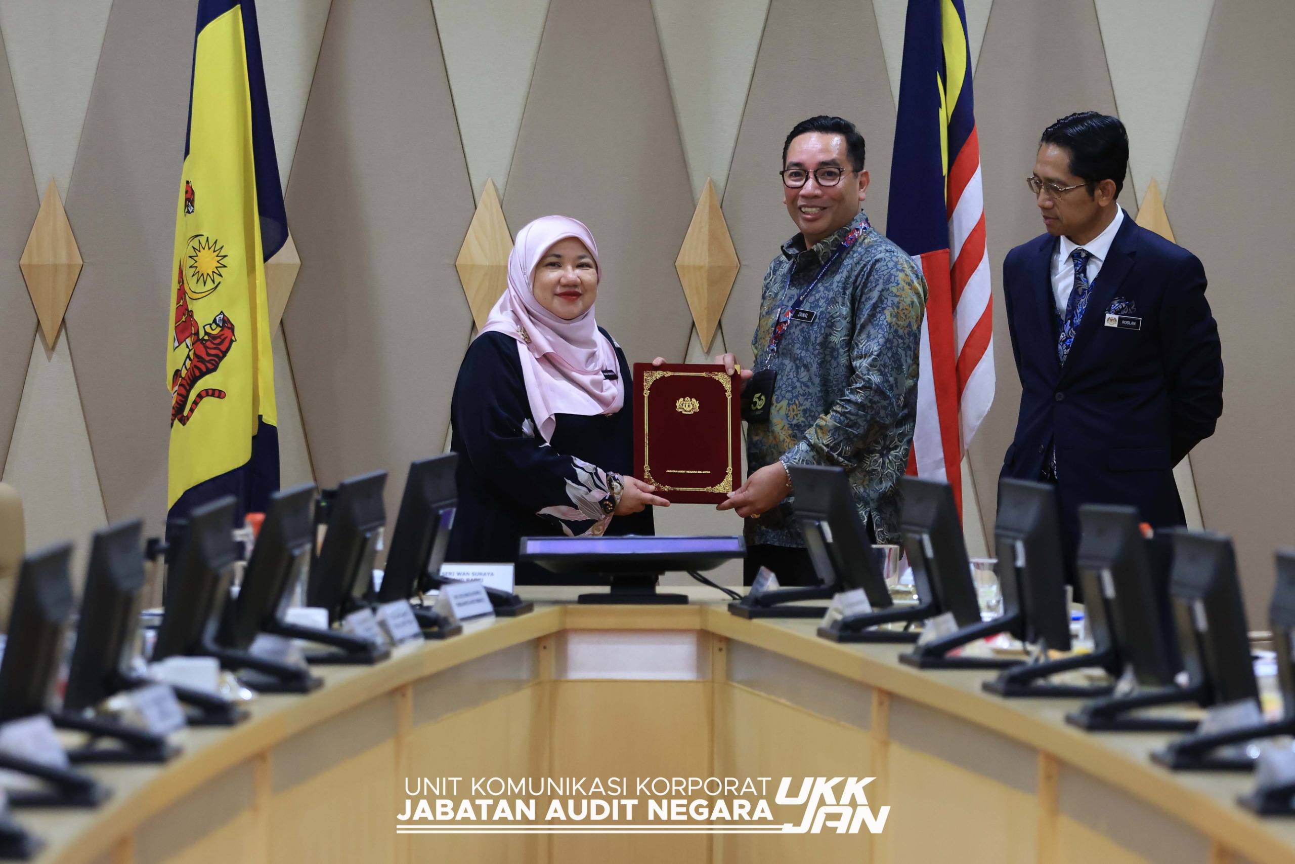 WhatsApp Image 2025 11 26 at 22.17.15