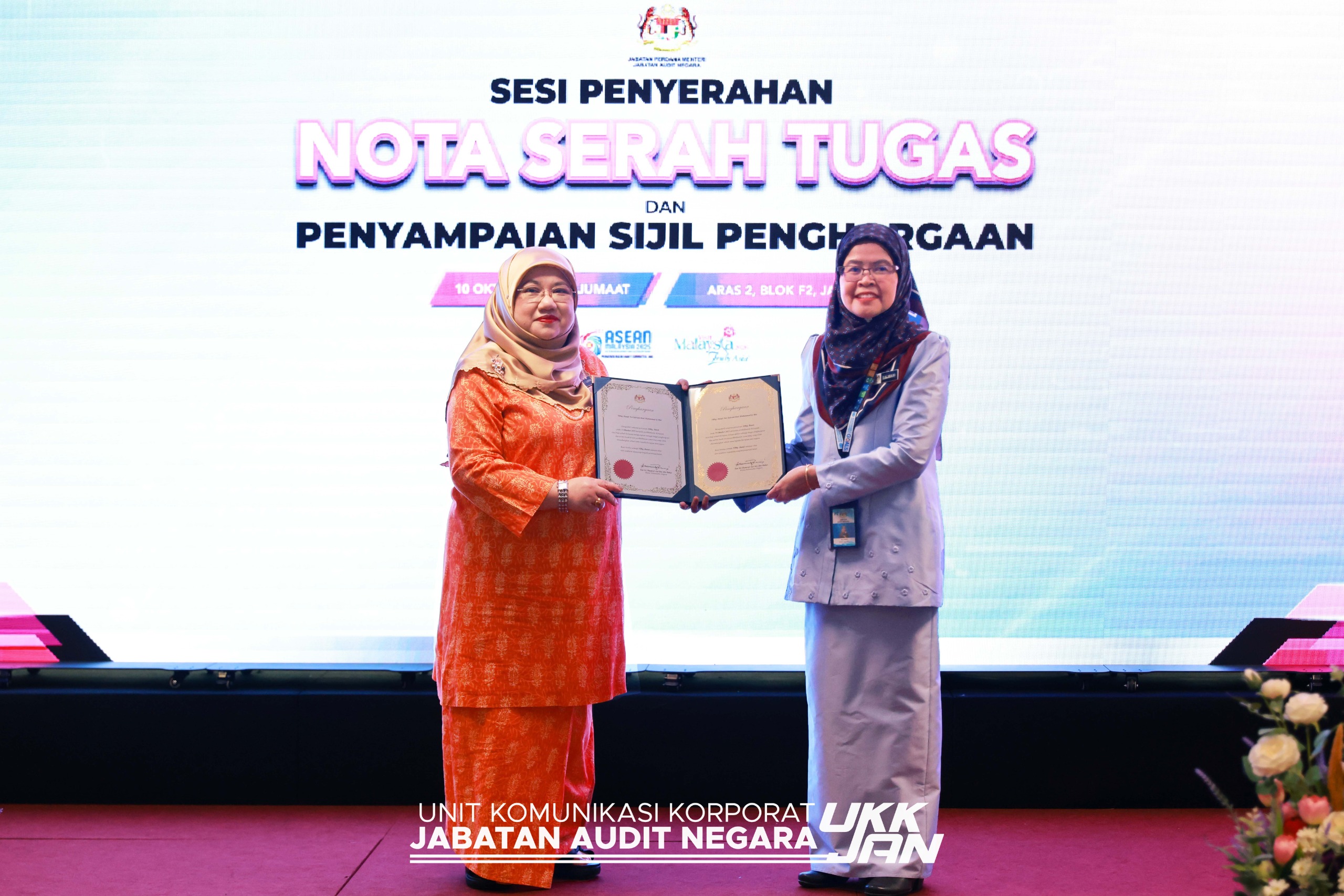 Majlis Penyerahan Nota Serah Tugas dan Penyampaian Sijil Penghargaan Persaraan