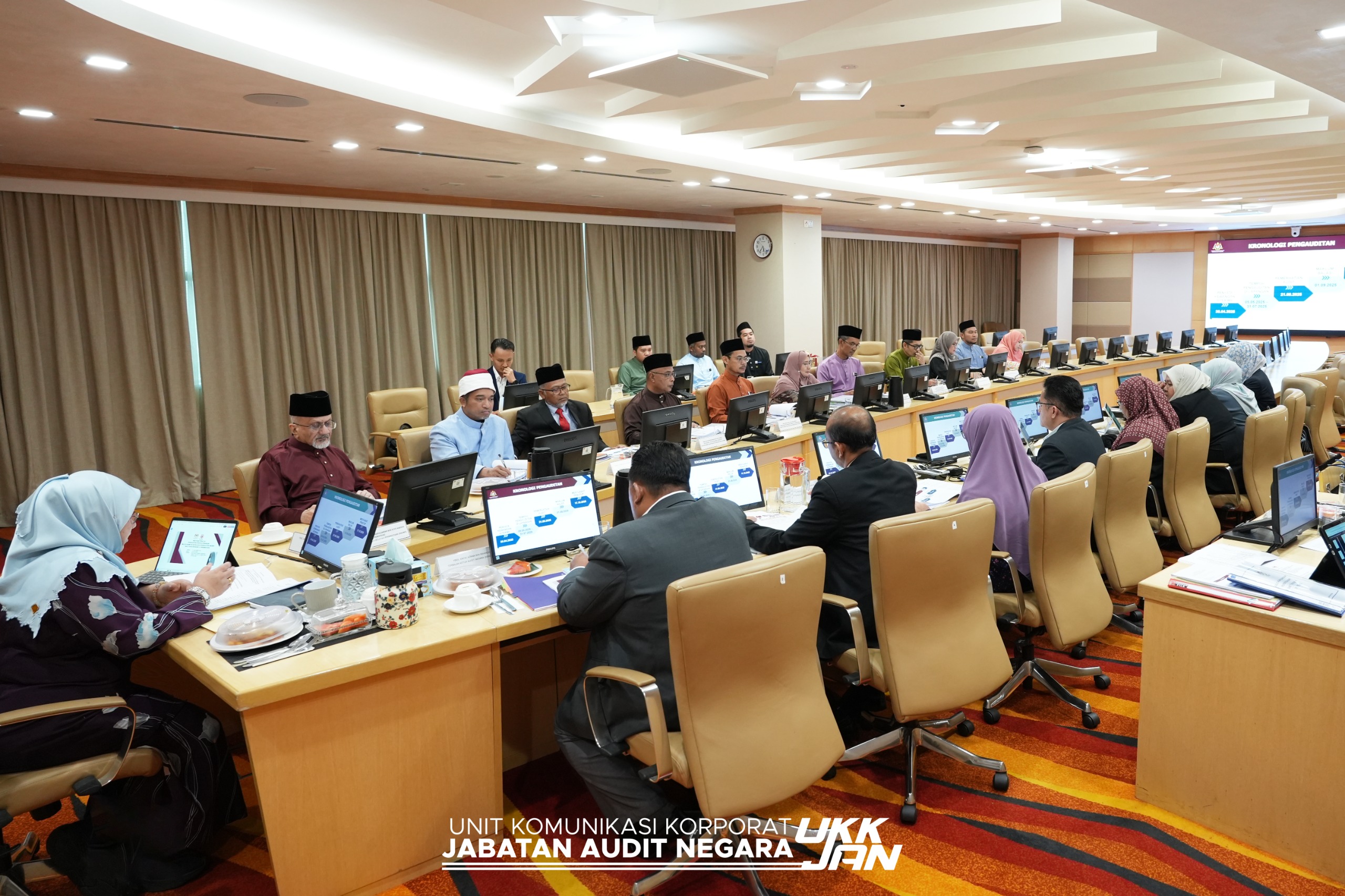 WhatsApp Image 2025 10 17 at 21.19.02