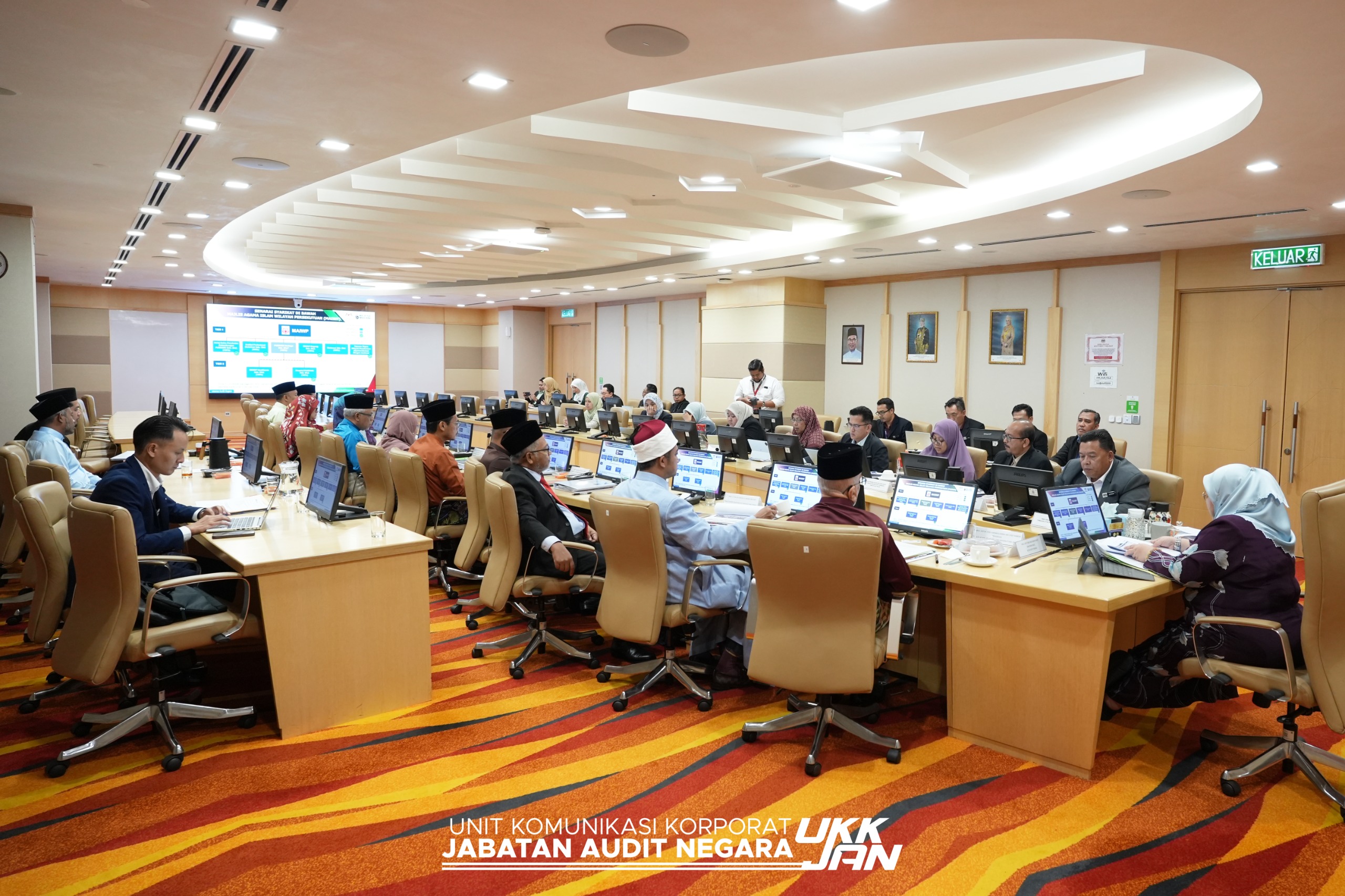 WhatsApp Image 2025 10 17 at 21.22.33