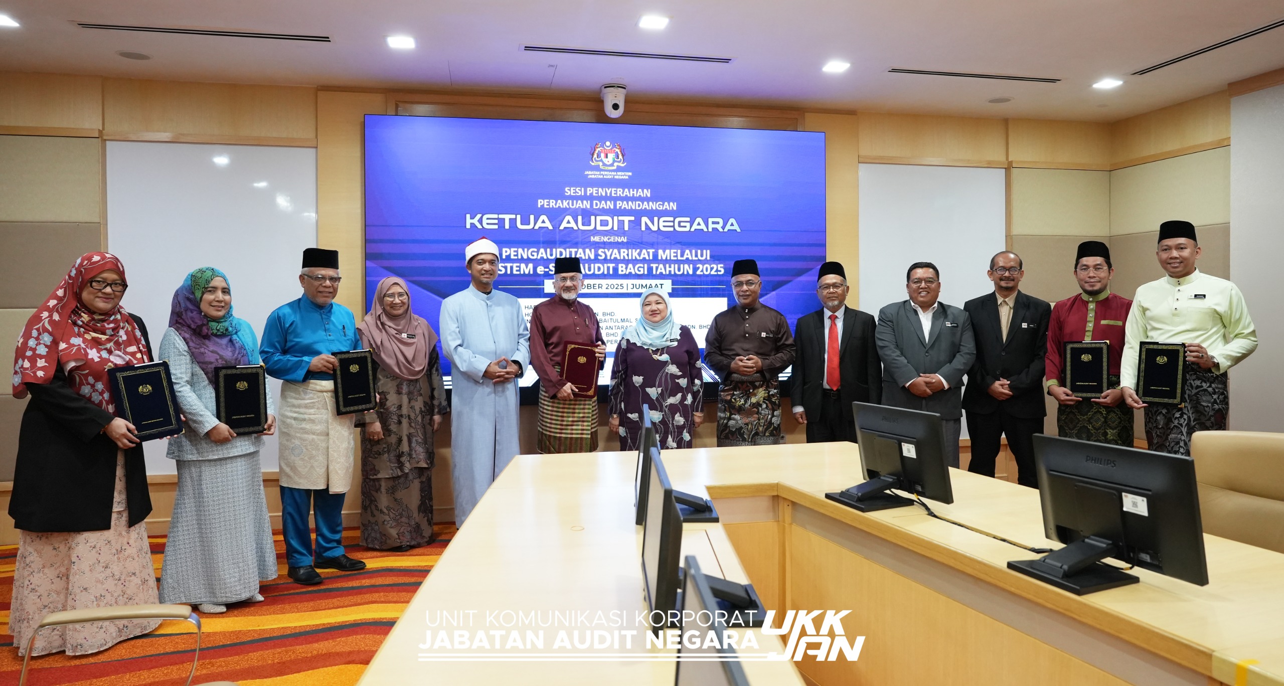 WhatsApp Image 2025 10 17 at 21.23.04