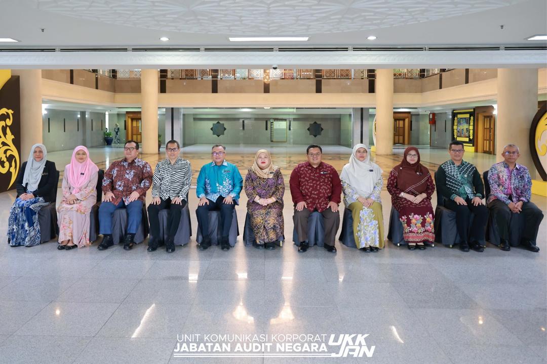 WhatsApp Image 2025 10 31 at 23.40.45